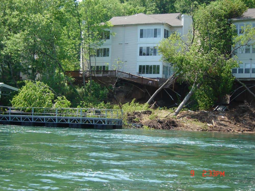 [Image: Condos-behind-Fall-Creek-Dock-050911.jpg]