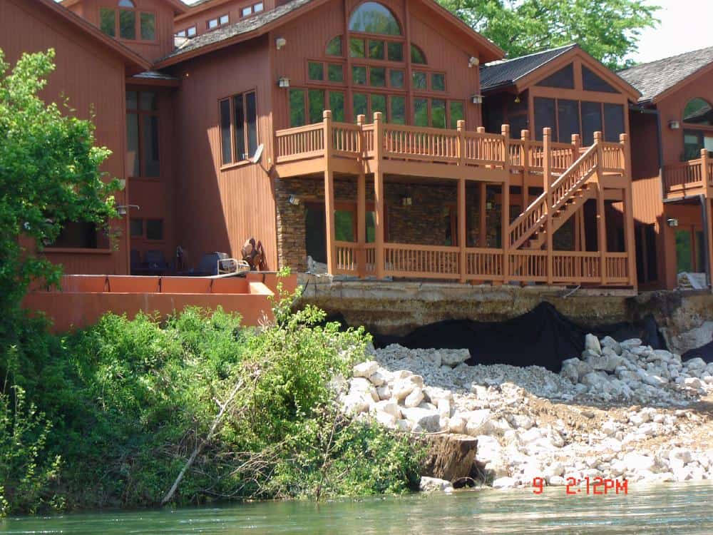 [Image: Home-in-Pointe-050911.jpg]